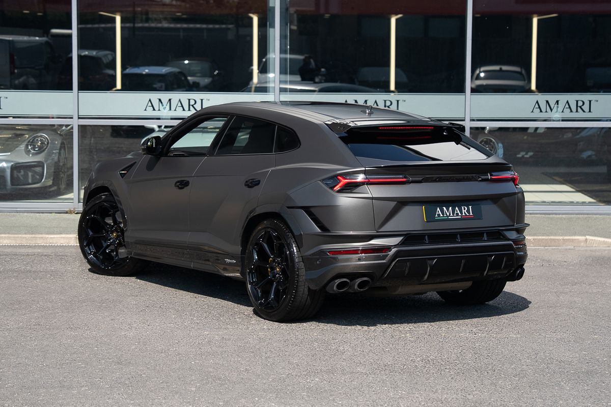 LAMBORGHINI URUS PERFORMANTE VAT QUALIFYING