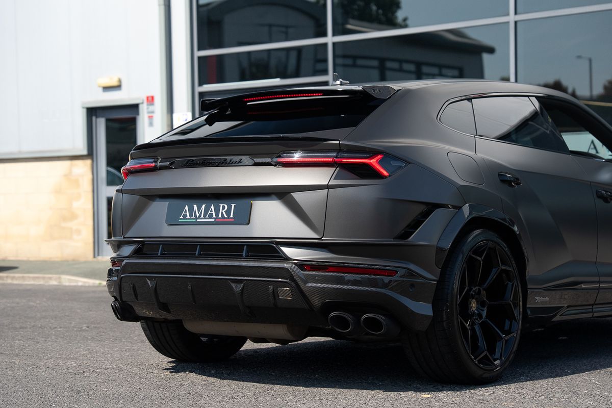 LAMBORGHINI URUS PERFORMANTE VAT QUALIFYING