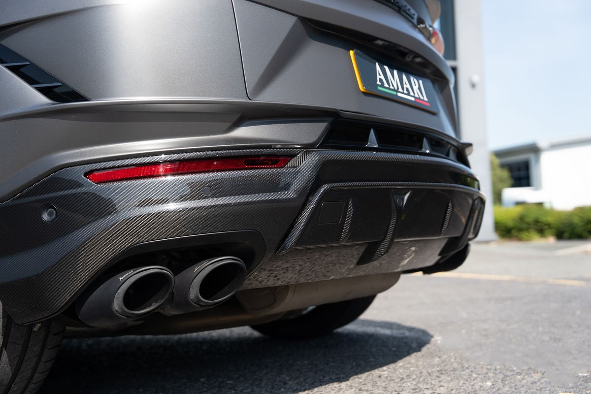 LAMBORGHINI URUS PERFORMANTE VAT QUALIFYING