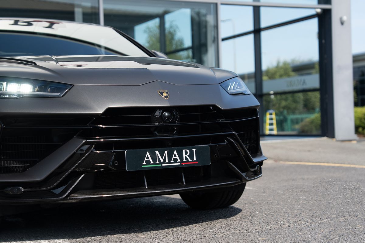 LAMBORGHINI URUS PERFORMANTE VAT QUALIFYING