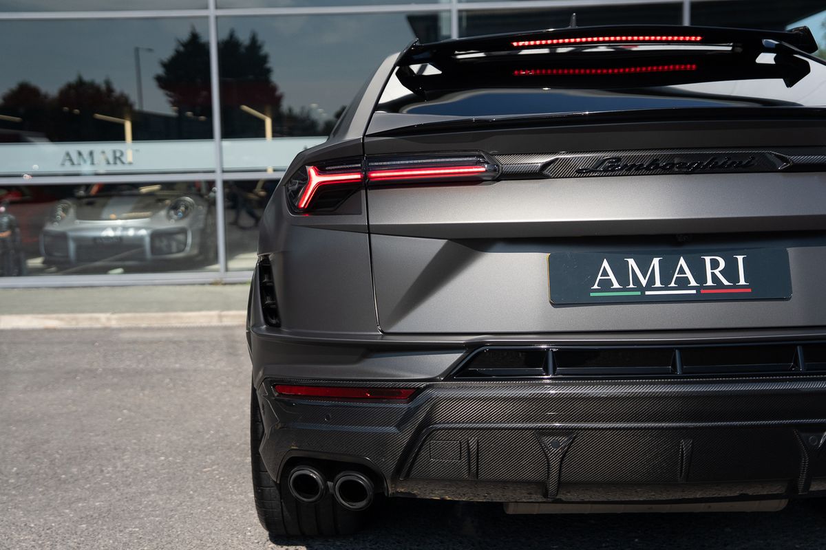 LAMBORGHINI URUS PERFORMANTE VAT QUALIFYING