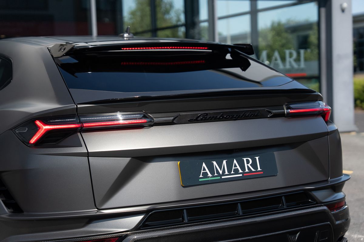 LAMBORGHINI URUS PERFORMANTE VAT QUALIFYING