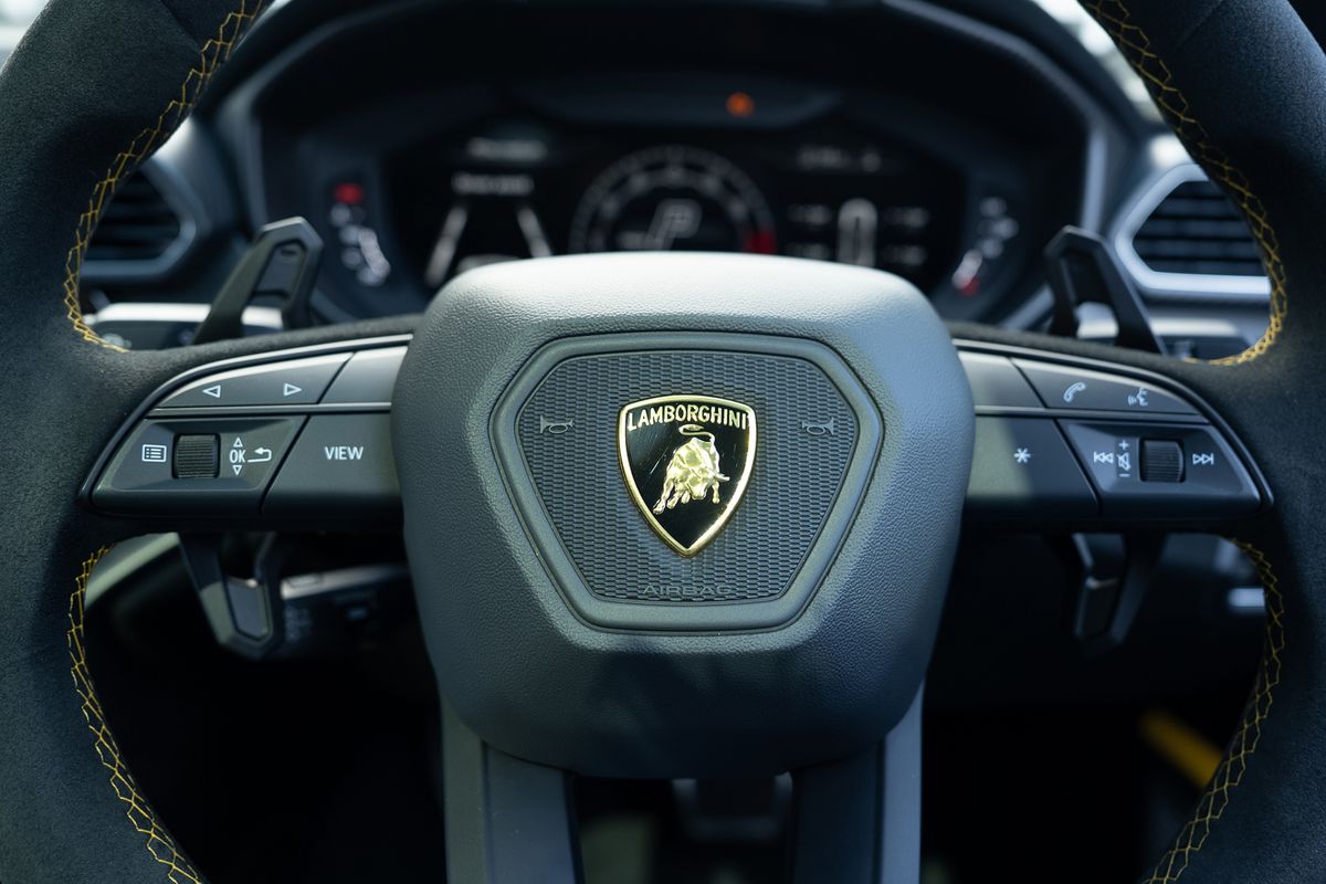 LAMBORGHINI URUS PERFORMANTE VAT QUALIFYING