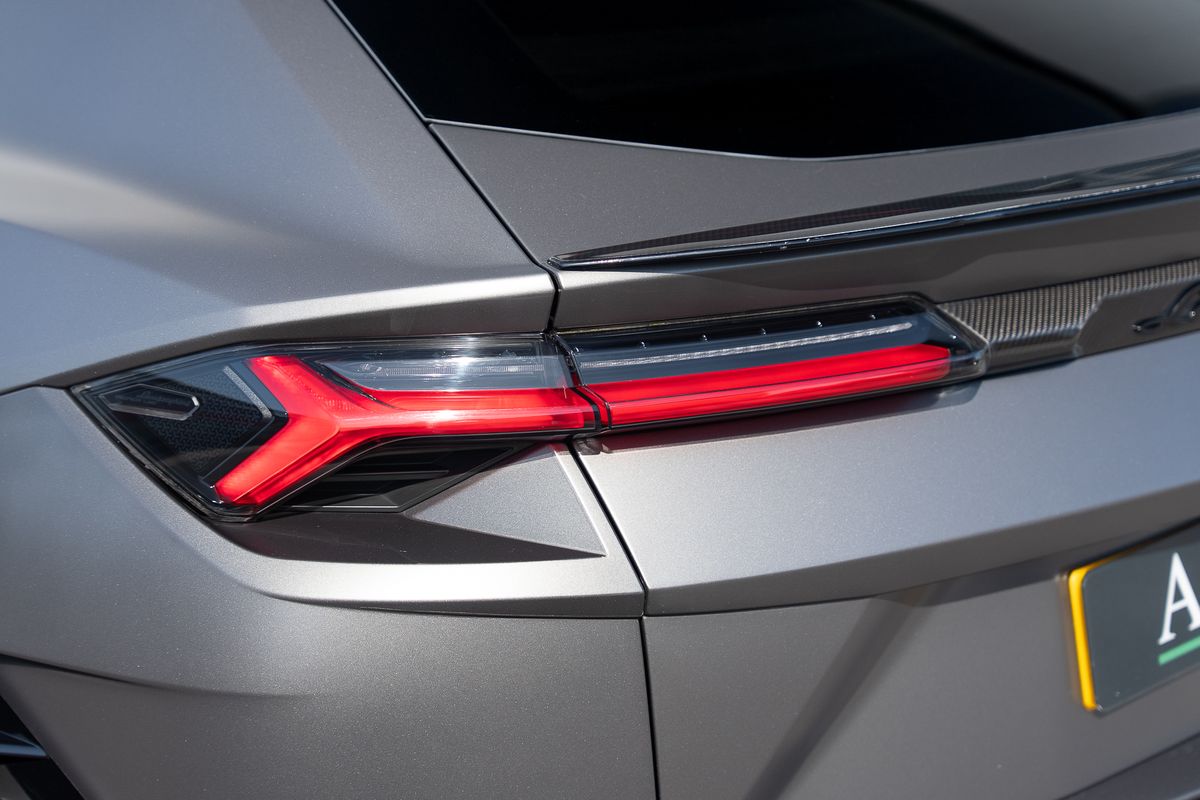 LAMBORGHINI URUS PERFORMANTE VAT QUALIFYING