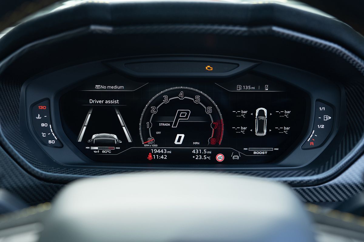 LAMBORGHINI URUS PERFORMANTE VAT QUALIFYING