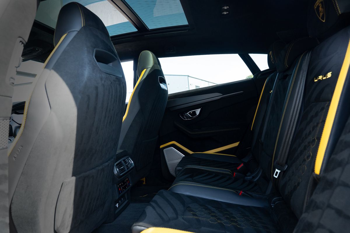 LAMBORGHINI URUS PERFORMANTE VAT QUALIFYING