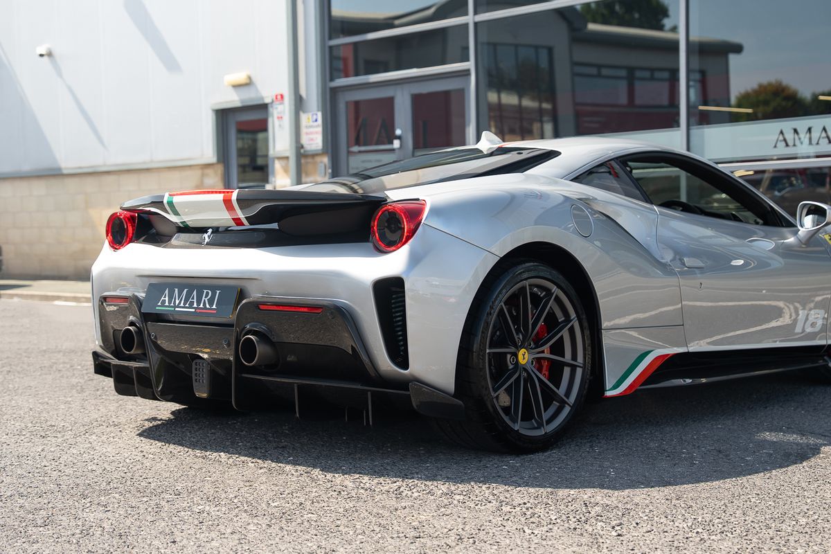 FERRARI 488 PISTA PILOTI