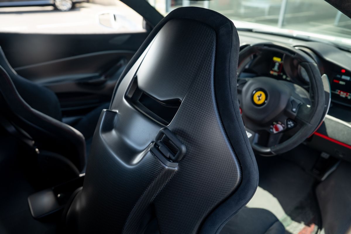 FERRARI 488 PISTA PILOTI