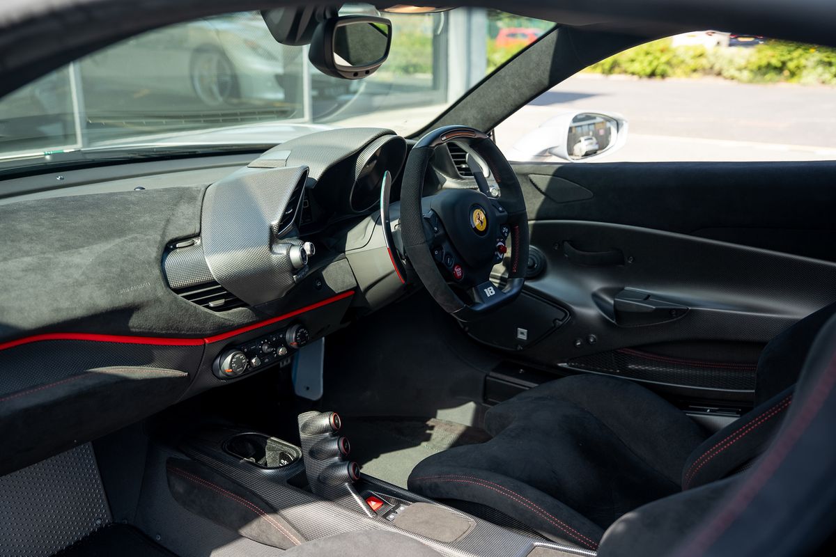 FERRARI 488 PISTA PILOTI
