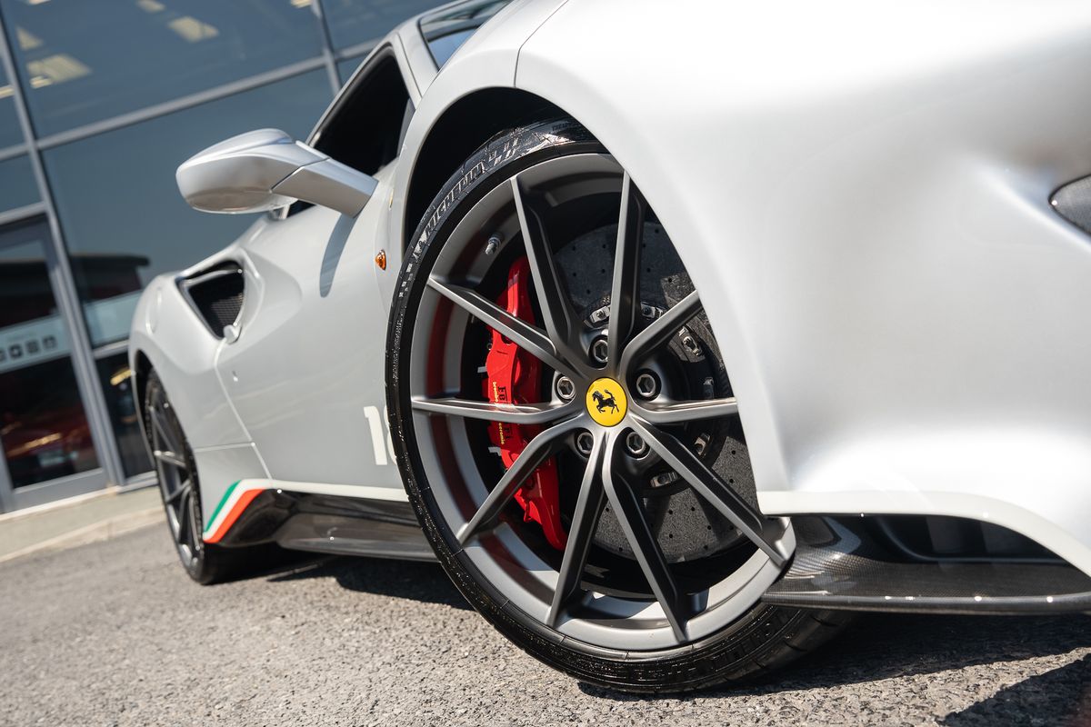 FERRARI 488 PISTA PILOTI