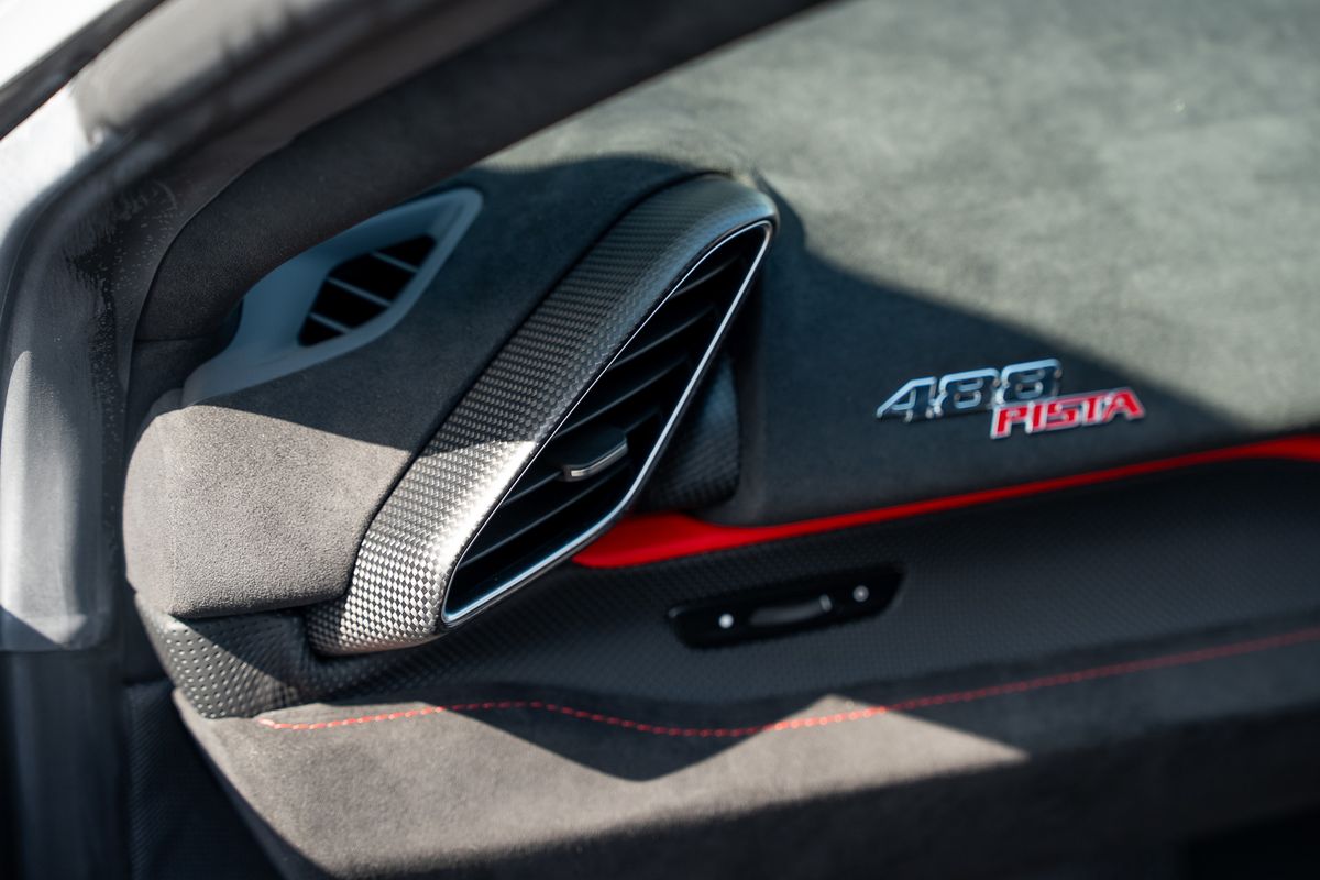 FERRARI 488 PISTA PILOTI