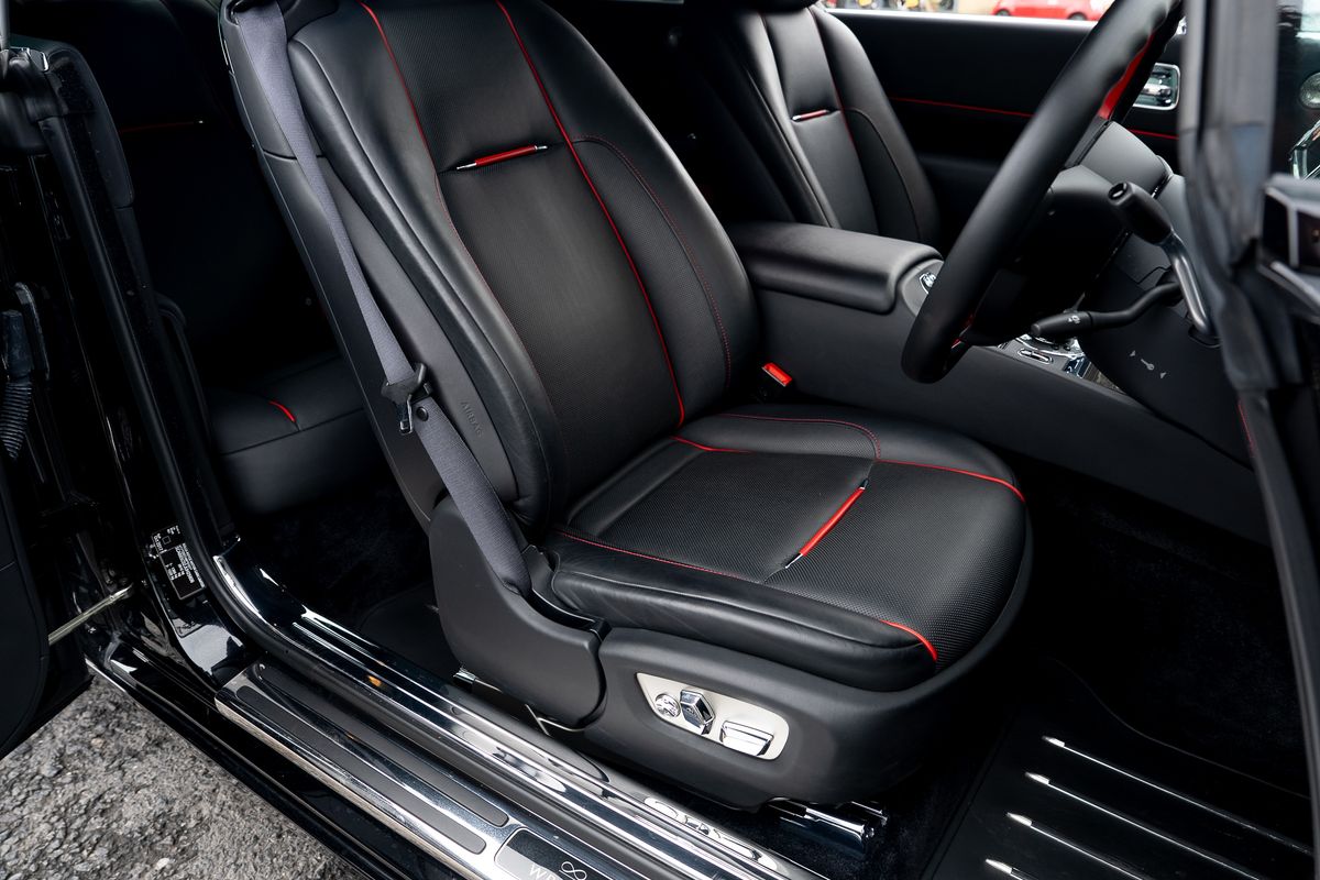 ROLLS ROYCE WRAITH Black Badge