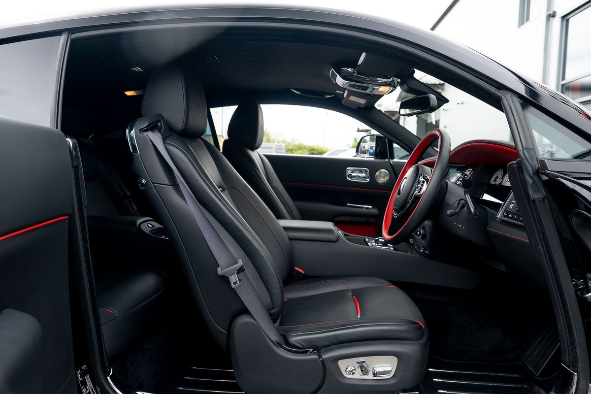 ROLLS ROYCE WRAITH Black Badge