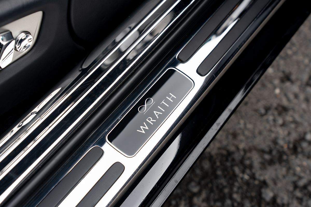 ROLLS ROYCE WRAITH Black Badge