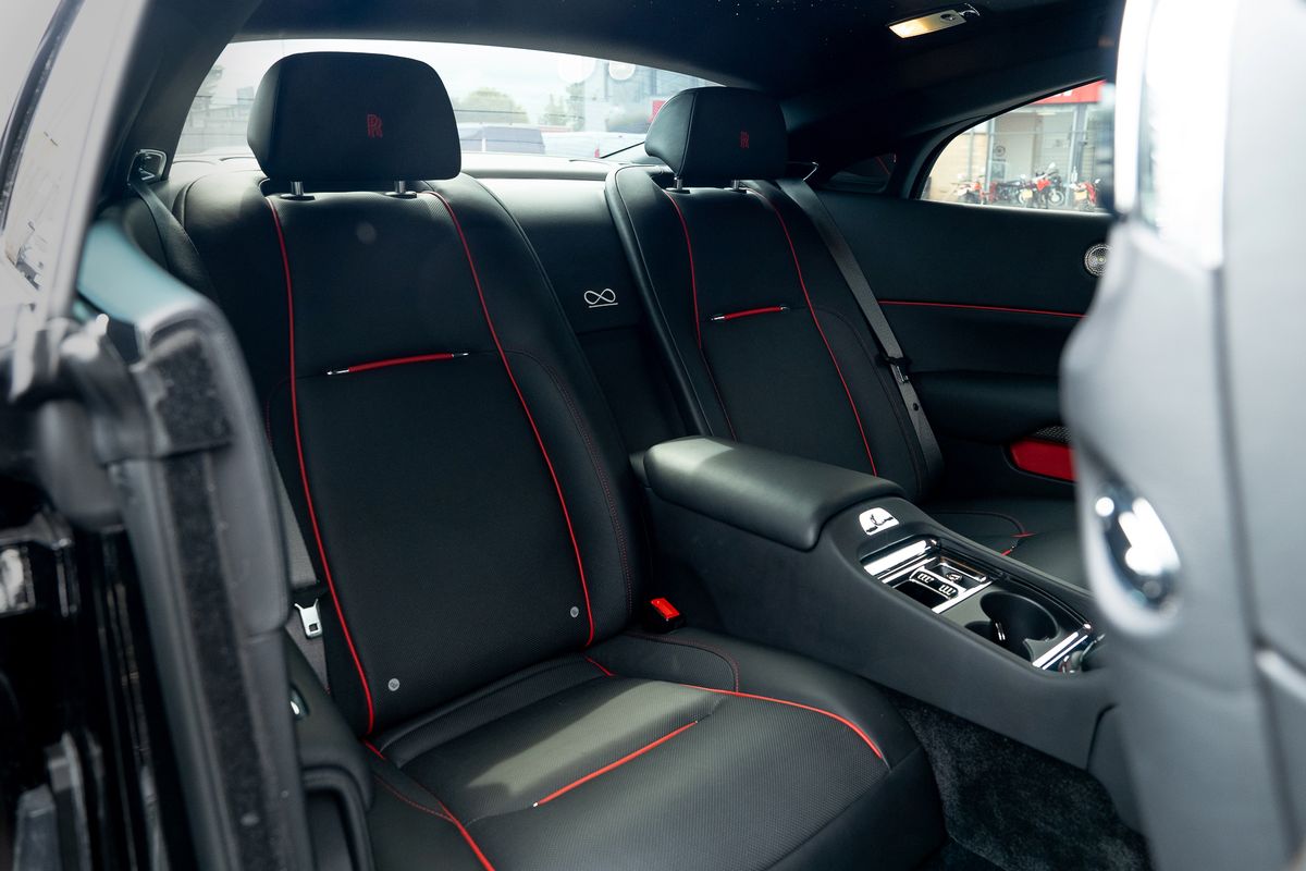 ROLLS ROYCE WRAITH Black Badge