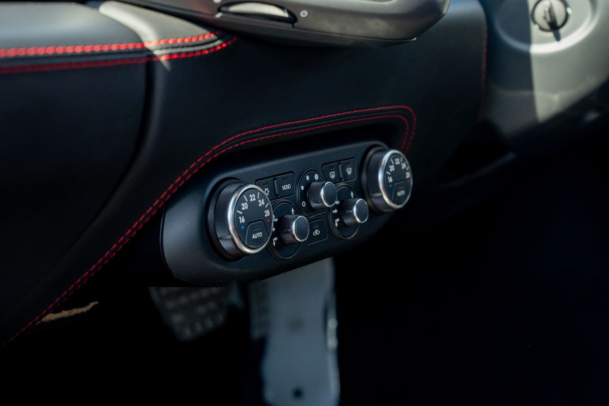 FERRARI 458 ITALIA COUPE V8