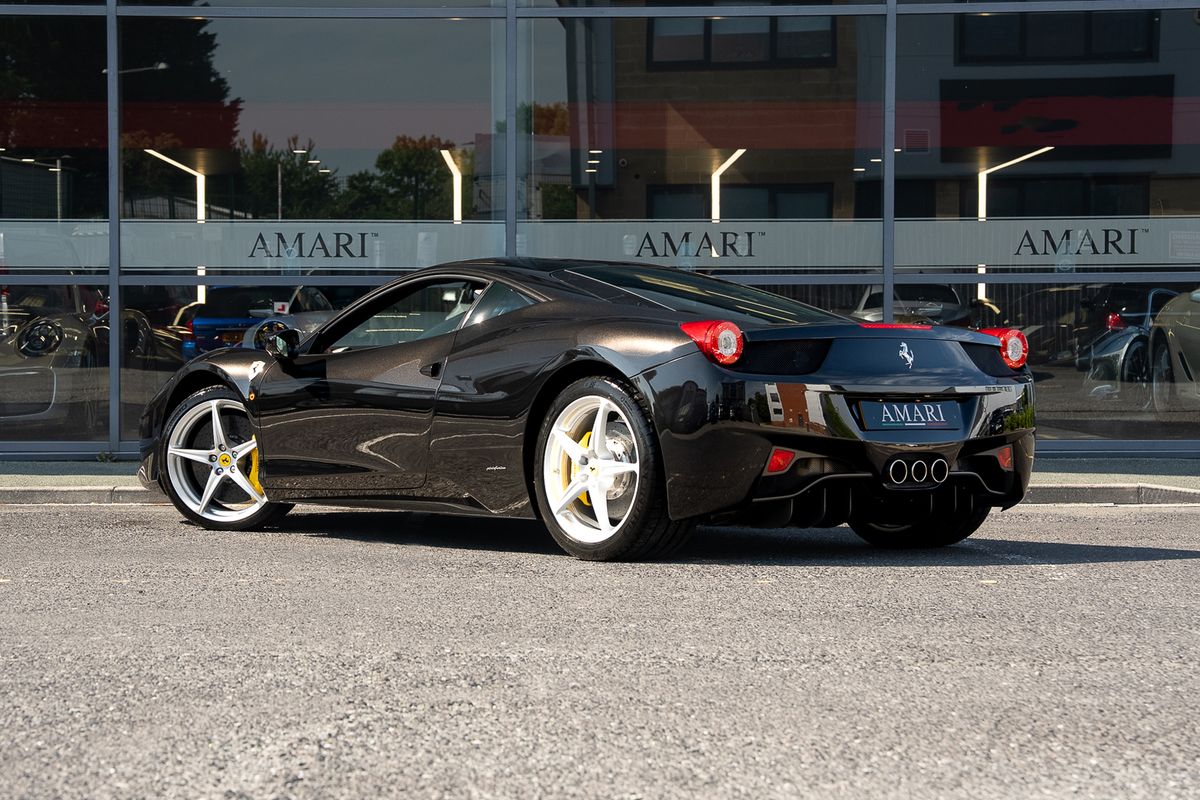 FERRARI 458 ITALIA COUPE V8