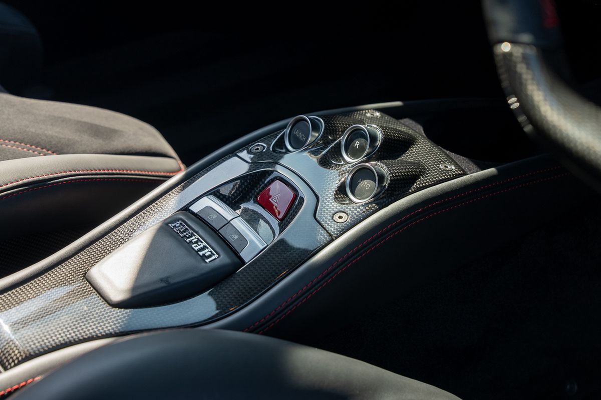 FERRARI 458 ITALIA COUPE V8