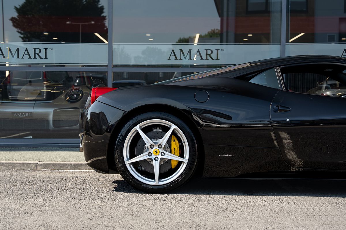FERRARI 458 ITALIA COUPE V8