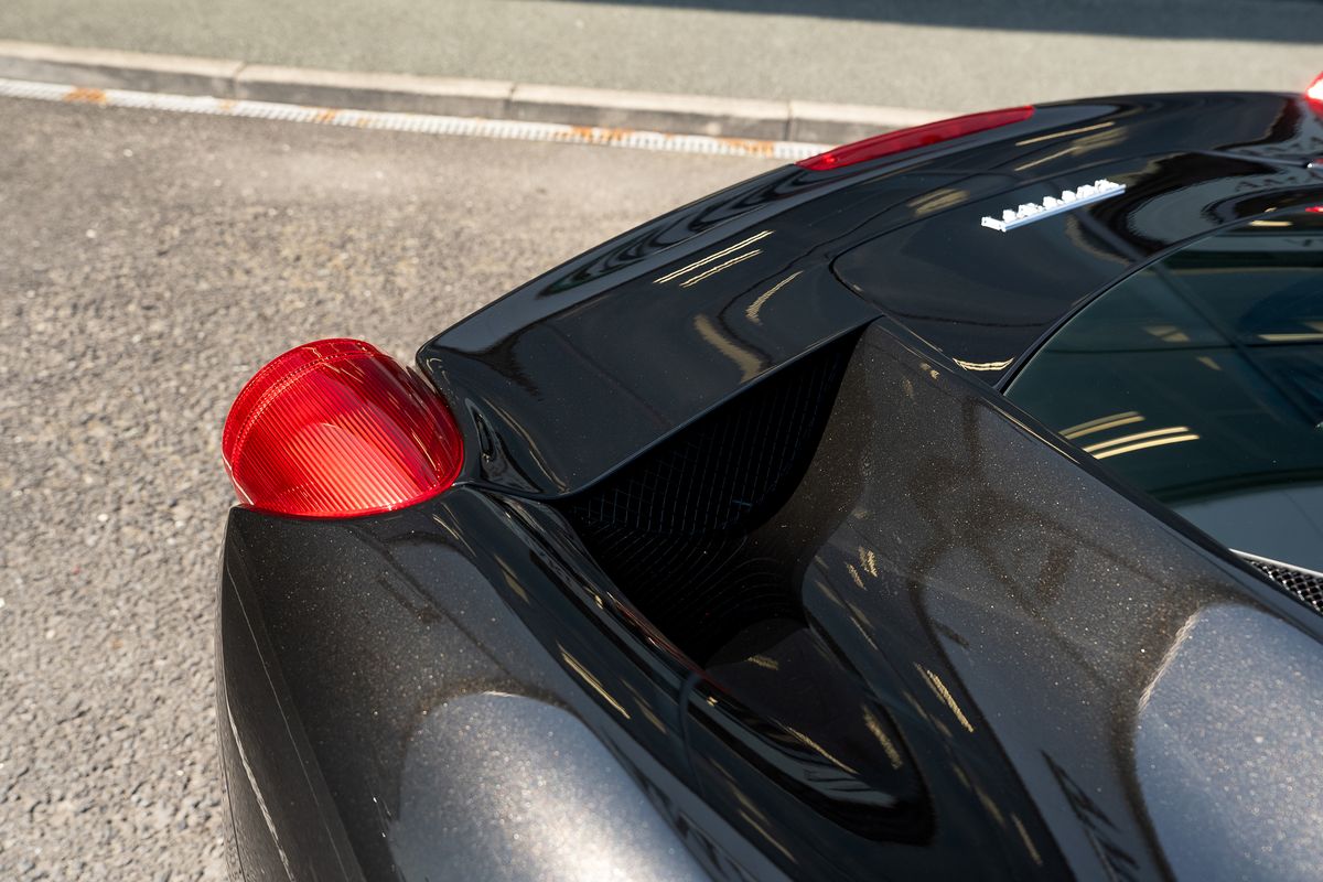 FERRARI 458 ITALIA COUPE V8
