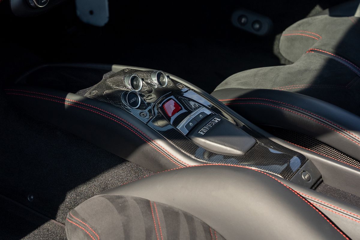 FERRARI 458 ITALIA COUPE V8