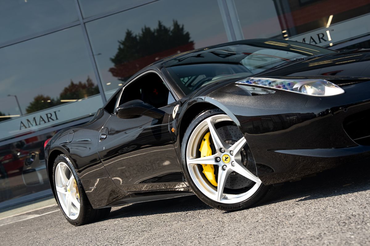 FERRARI 458 ITALIA COUPE V8
