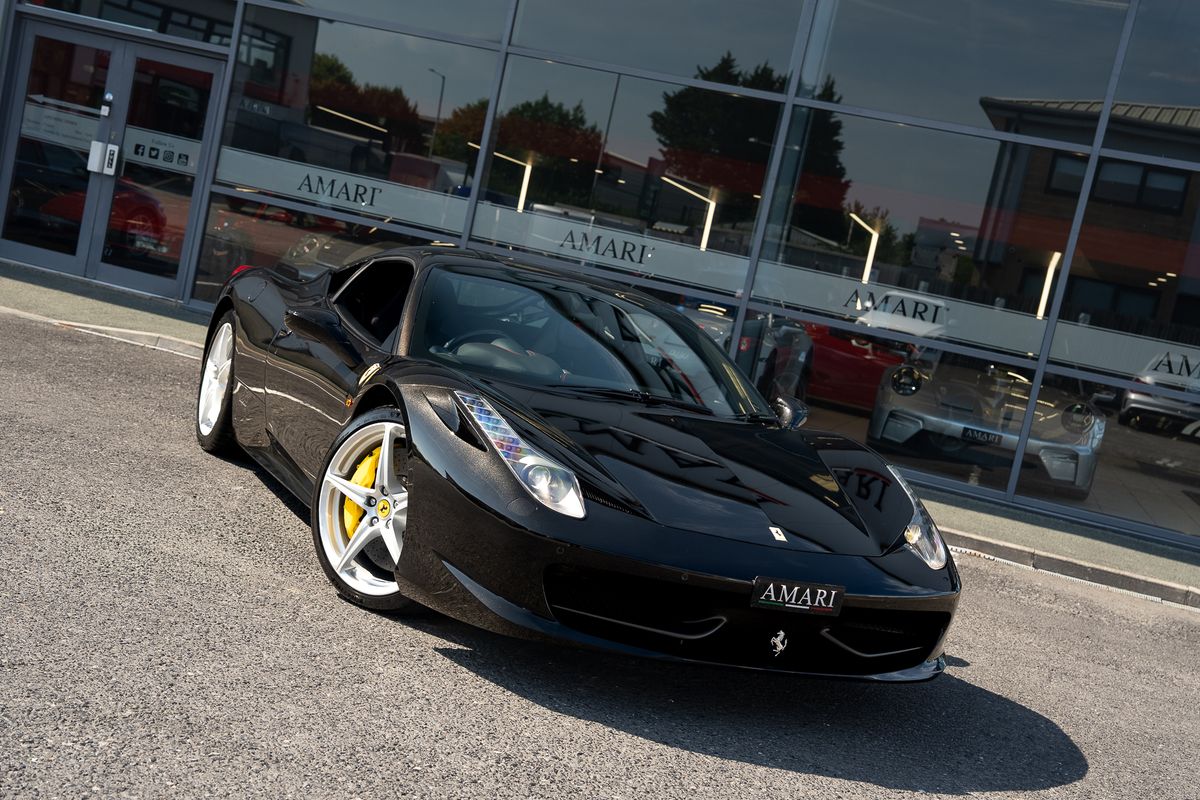 FERRARI 458 ITALIA COUPE V8