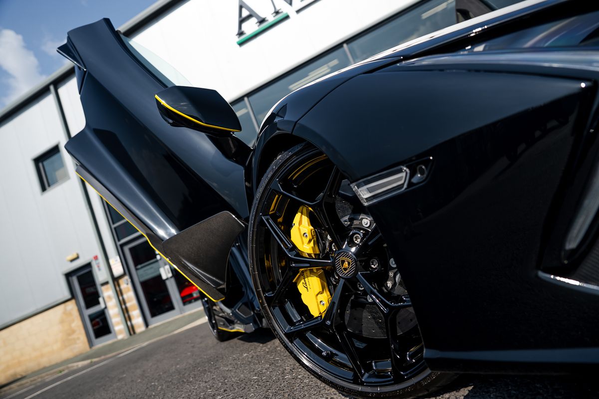 LAMBORGHINI REVUELTO PHEV S-A