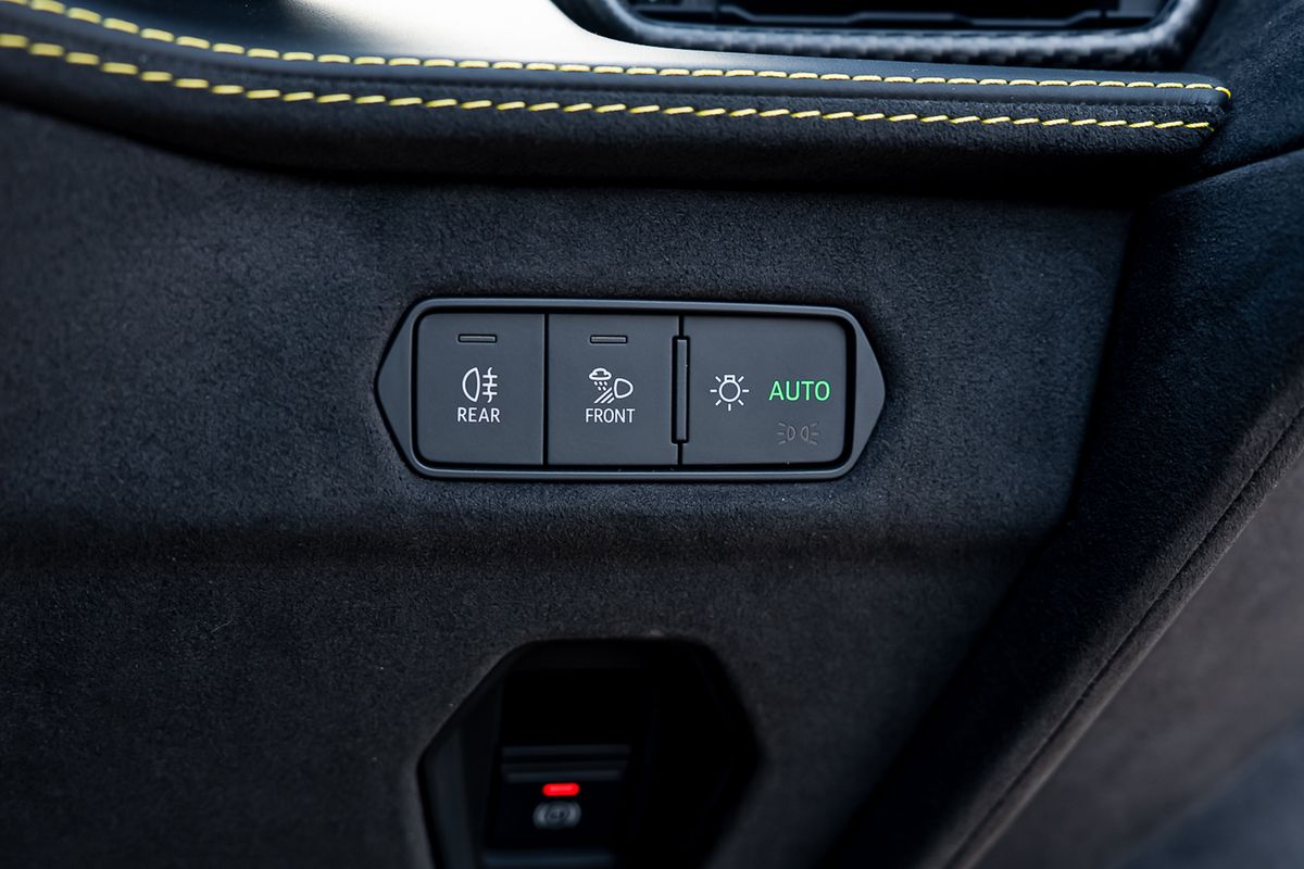 LAMBORGHINI REVUELTO PHEV S-A