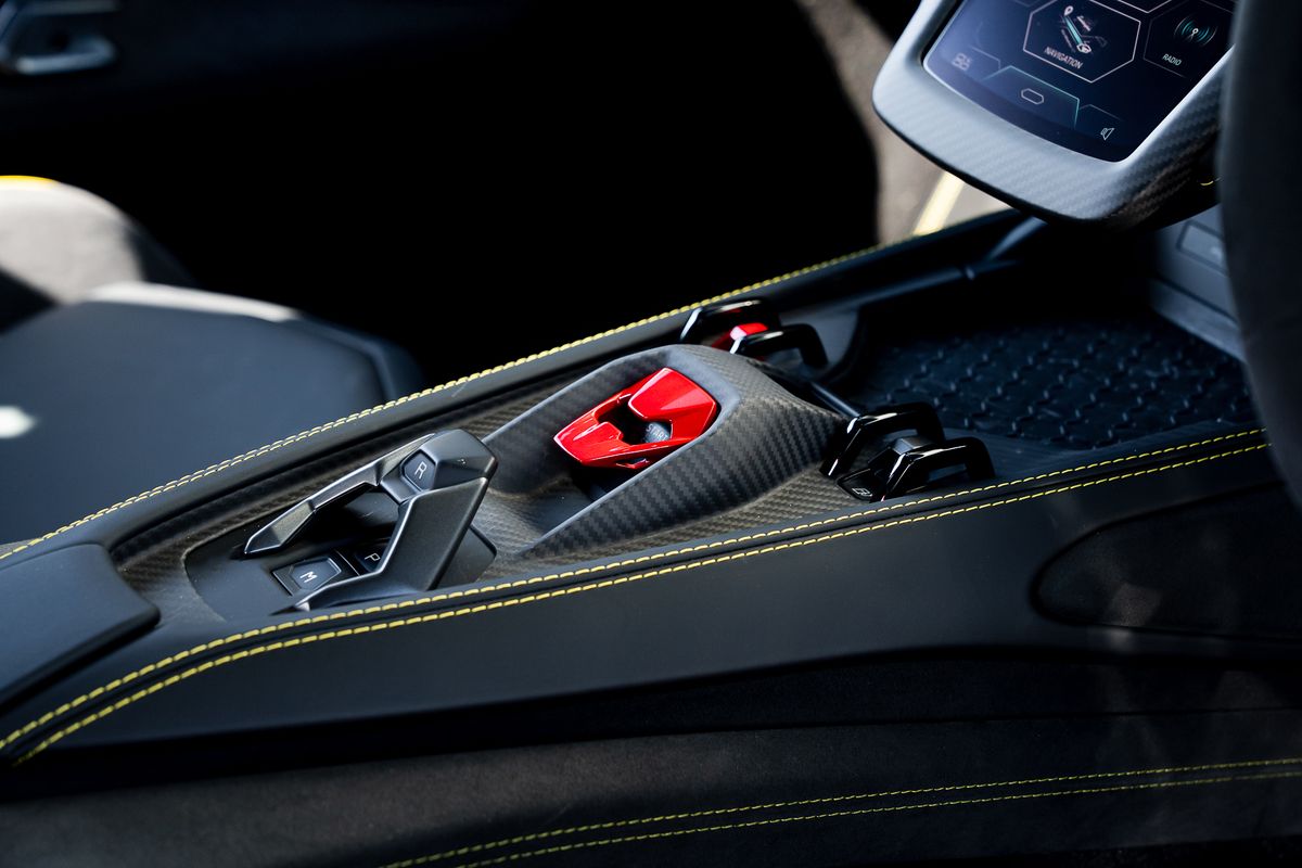 LAMBORGHINI REVUELTO PHEV S-A