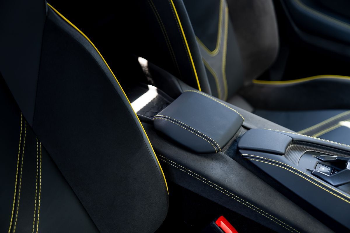 LAMBORGHINI REVUELTO PHEV S-A