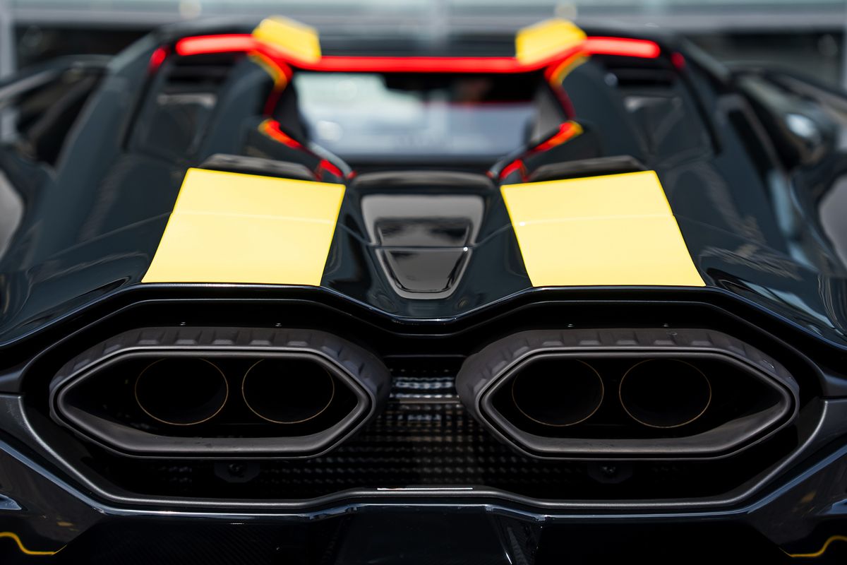 LAMBORGHINI REVUELTO PHEV S-A