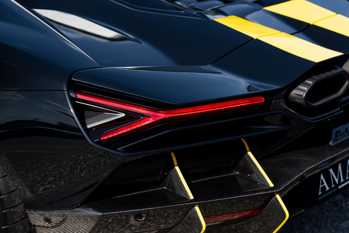 LAMBORGHINI REVUELTO PHEV S-A