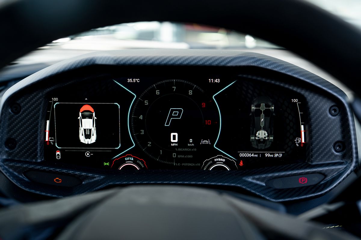 LAMBORGHINI REVUELTO PHEV S-A