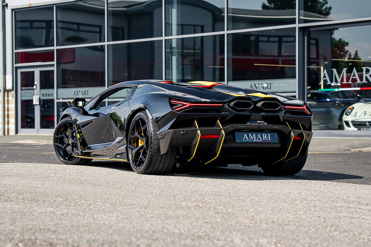 LAMBORGHINI REVUELTO PHEV S-A