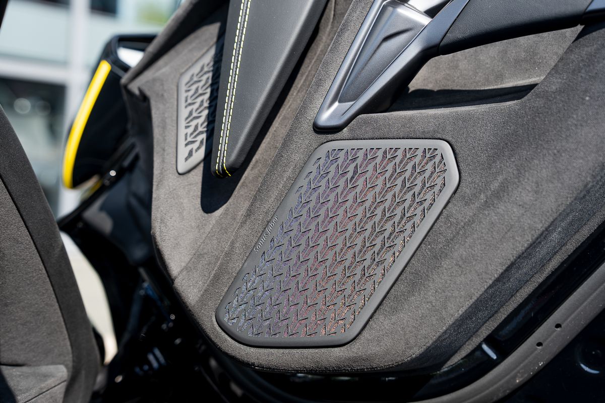 LAMBORGHINI REVUELTO PHEV S-A