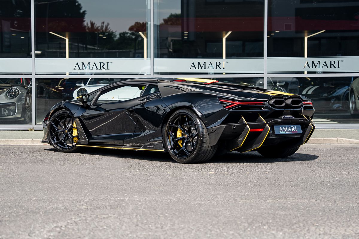 LAMBORGHINI REVUELTO PHEV S-A