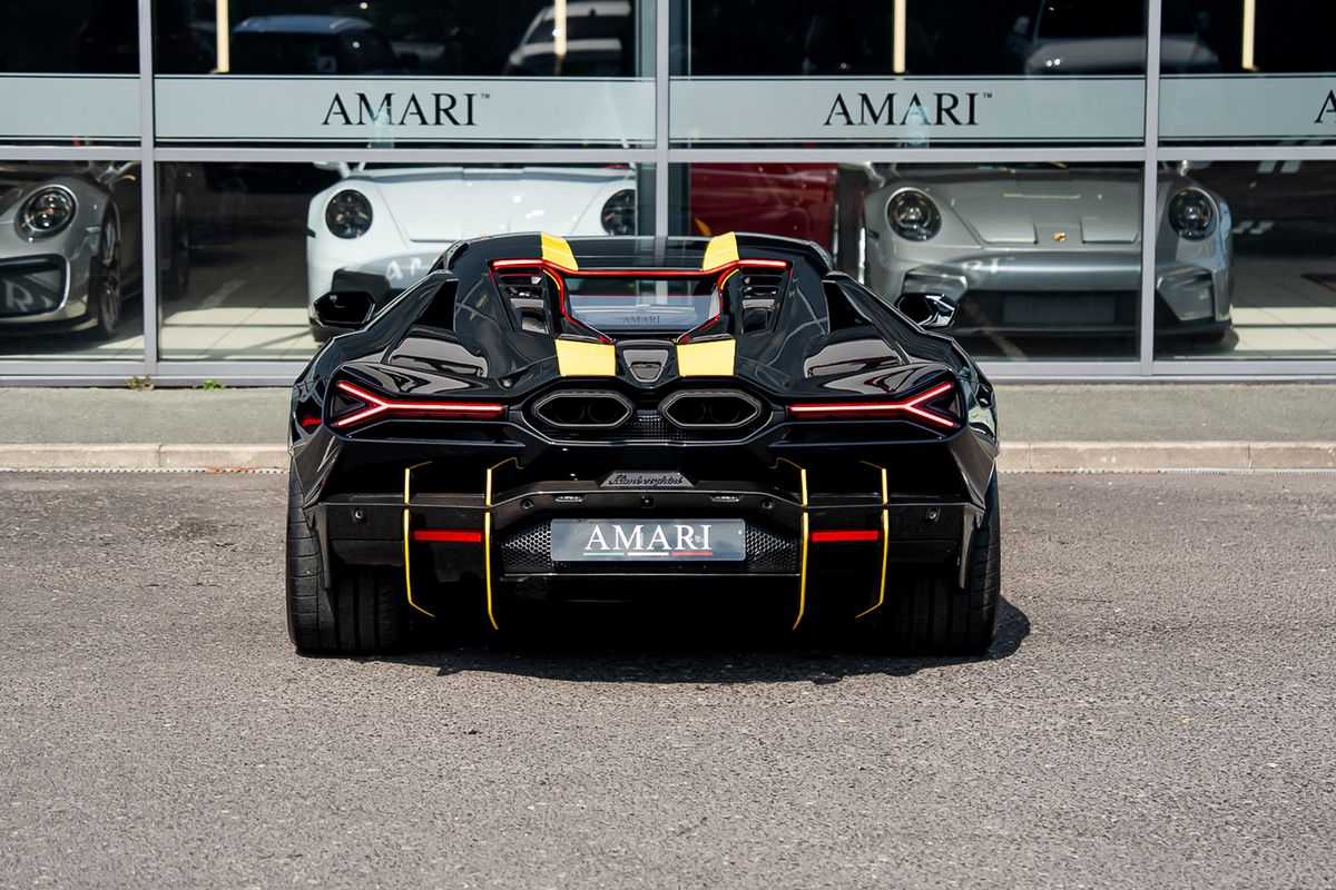 LAMBORGHINI REVUELTO PHEV S-A