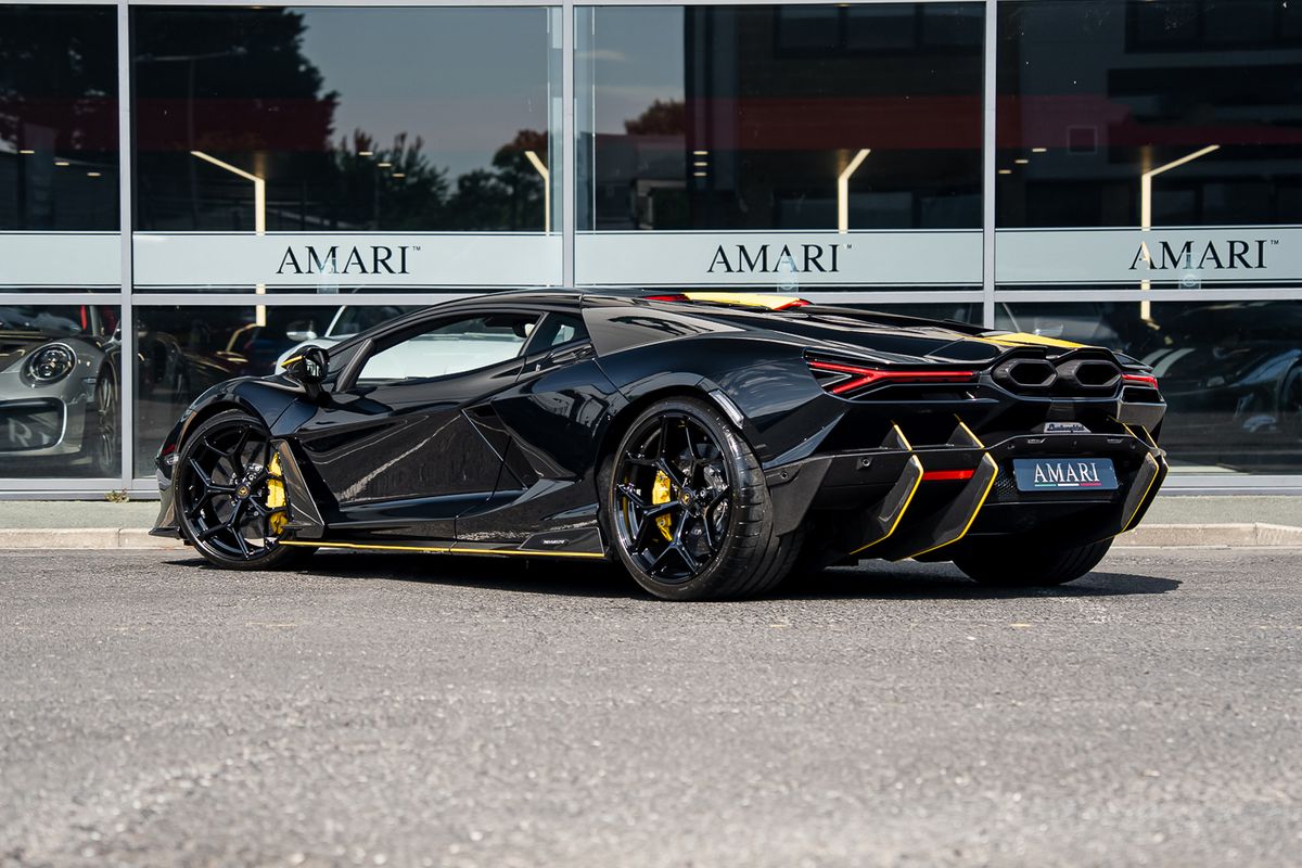 LAMBORGHINI REVUELTO PHEV S-A