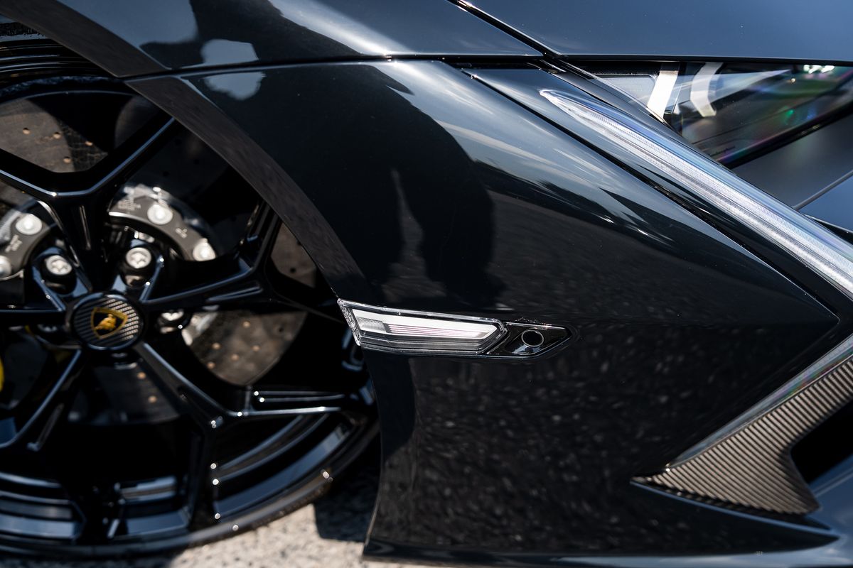 LAMBORGHINI REVUELTO PHEV S-A