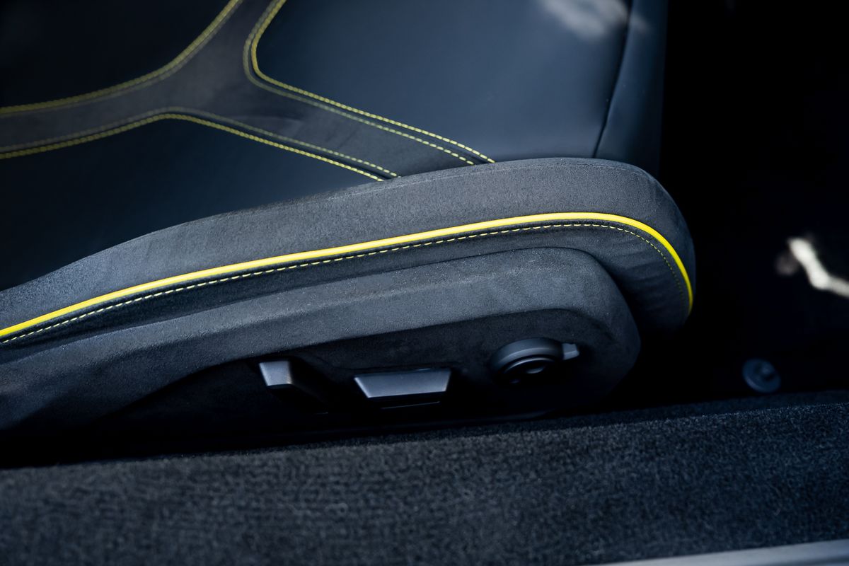 LAMBORGHINI REVUELTO PHEV S-A