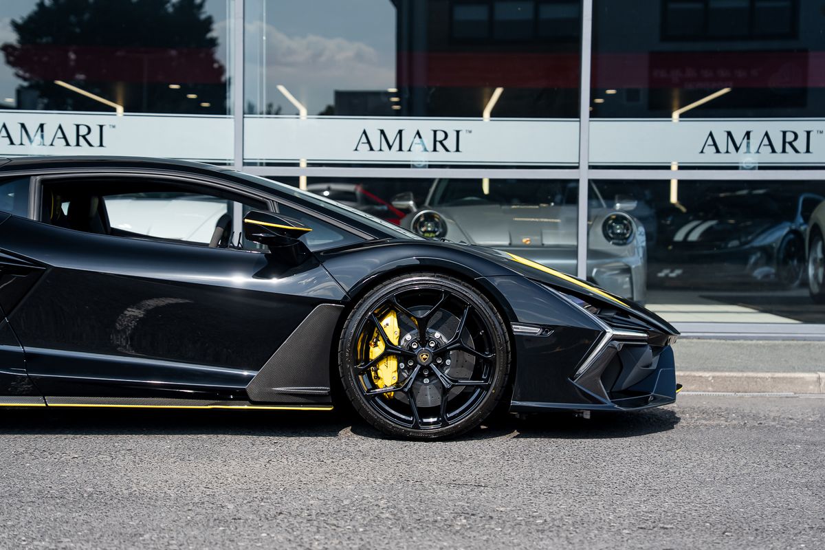 LAMBORGHINI REVUELTO PHEV S-A