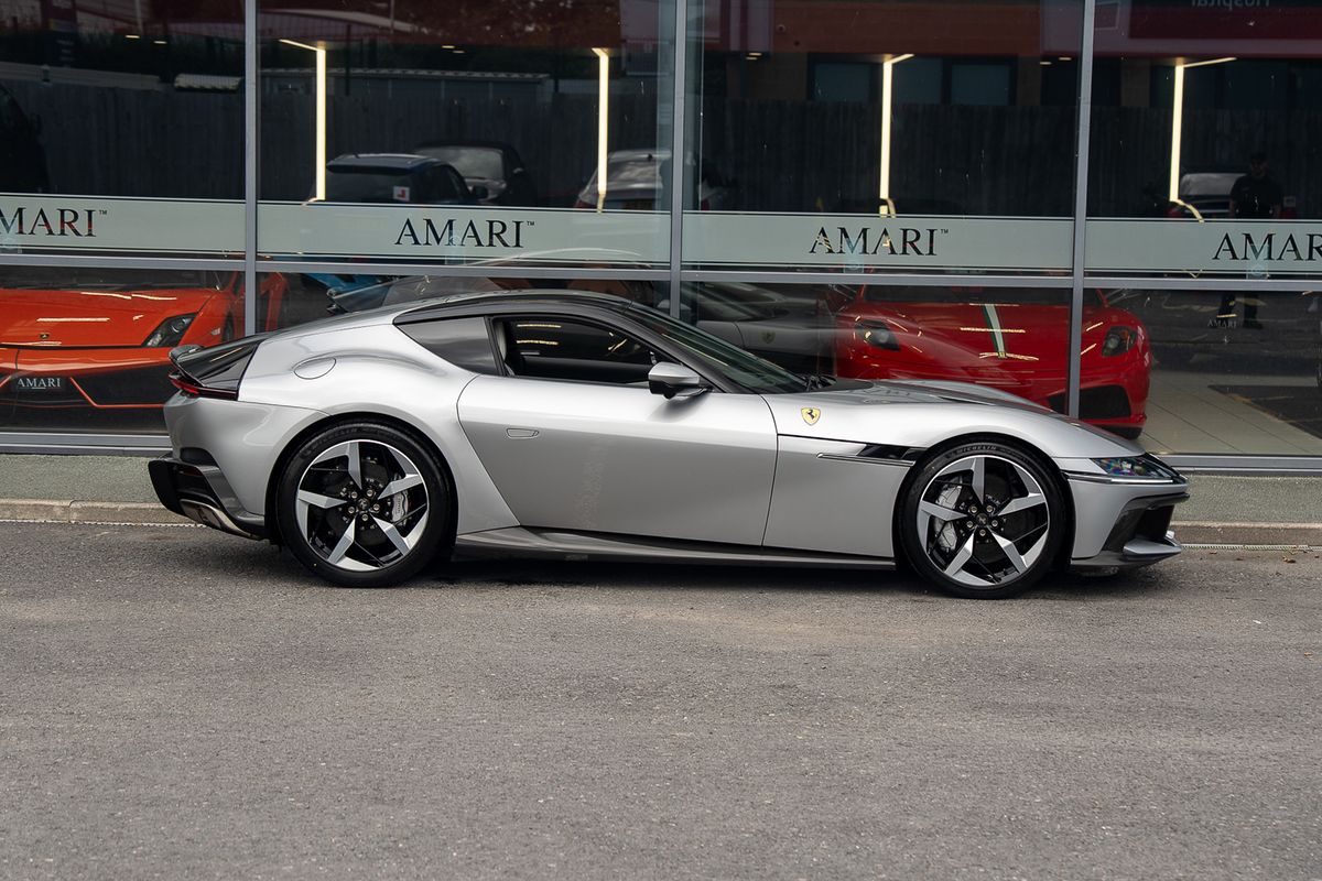 Ferrari 12 CILINDRI CAVALLINO V12 V12 C