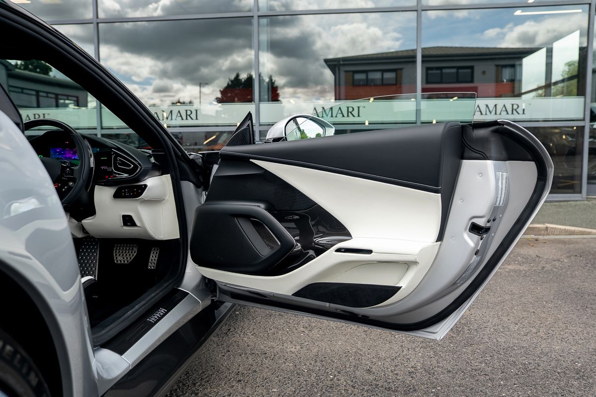 Ferrari 12 CILINDRI CAVALLINO V12 V12 C