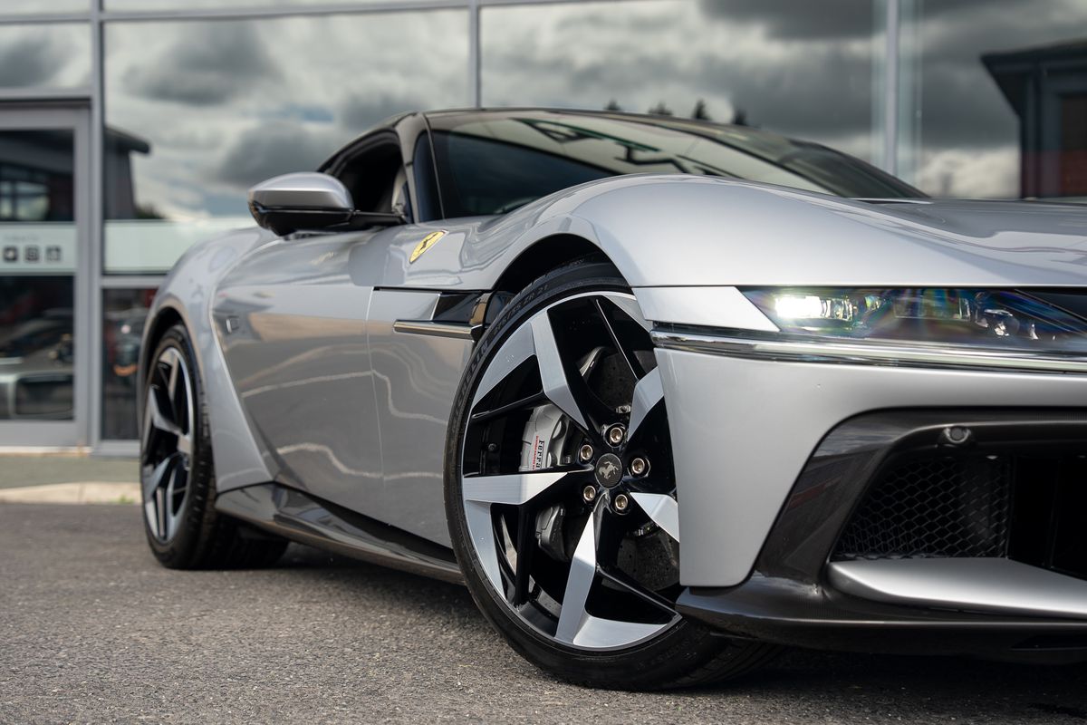 Ferrari 12 CILINDRI CAVALLINO V12 V12 C