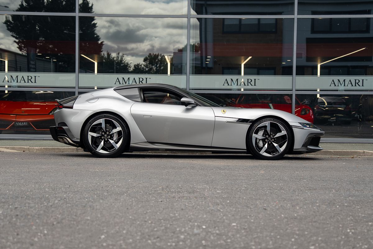 Ferrari 12 CILINDRI CAVALLINO V12 V12 C