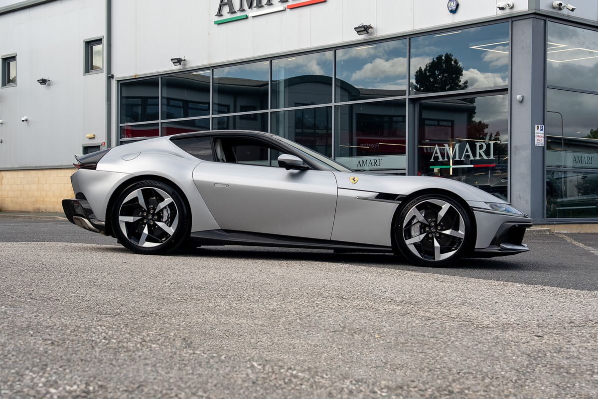 Ferrari 12 CILINDRI CAVALLINO V12 V12 C