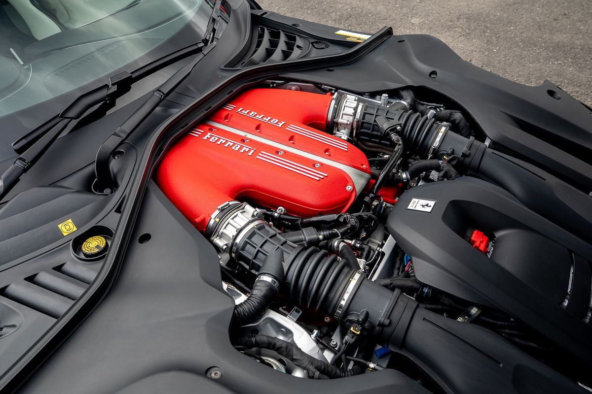 Ferrari 12 CILINDRI CAVALLINO V12 V12 C