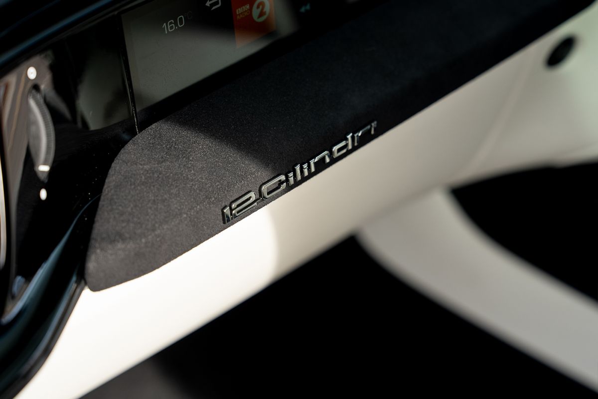 Ferrari 12 CILINDRI CAVALLINO V12 V12 C