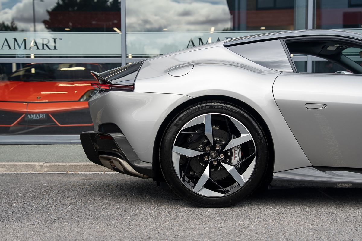 Ferrari 12 CILINDRI CAVALLINO V12 V12 C
